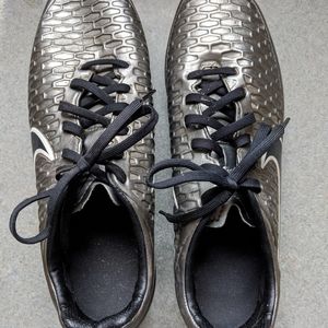 Nike Men's Magista Soccer Cleats